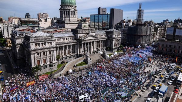 Marcha-paro-maestros-congreso-aerea-1920-3