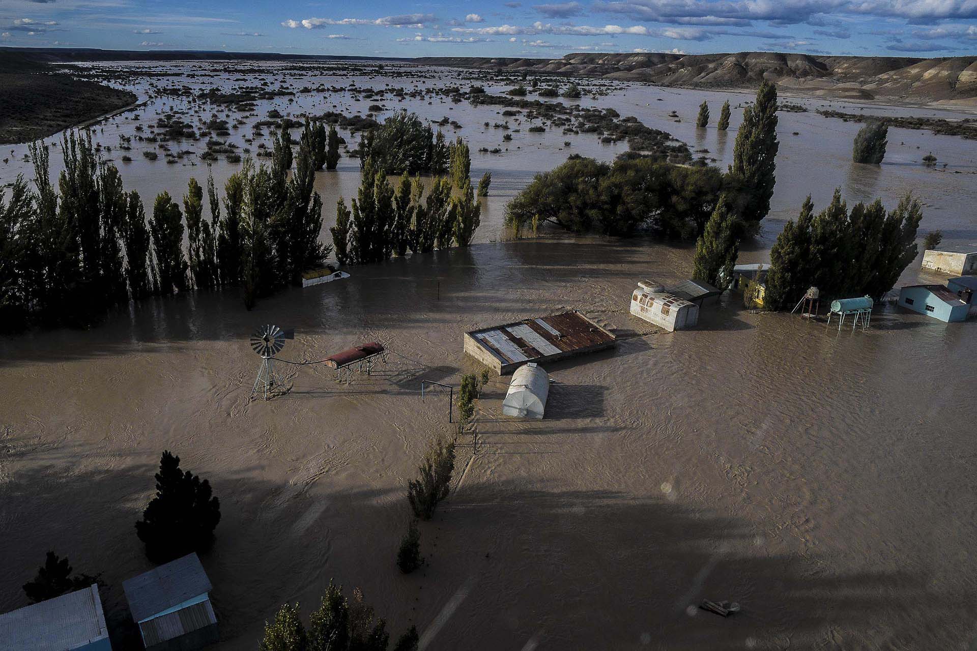 NacionalesLas impactantes imágenes de las inundaciones en Comodoro