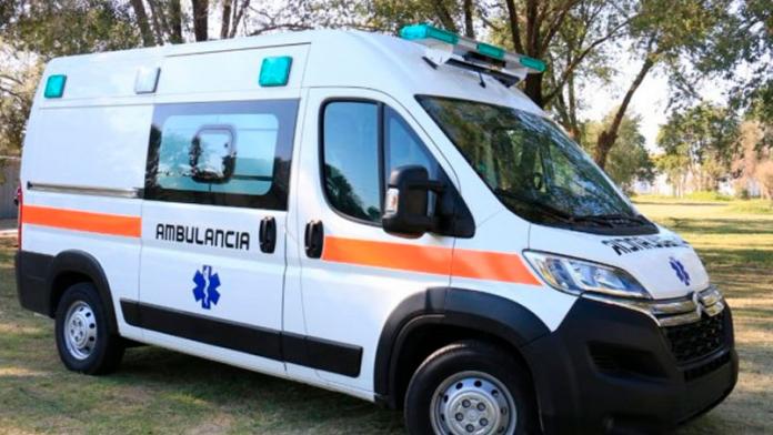 ambulancia-siete-ocupantes-iban-a-pescar-la-rinconada